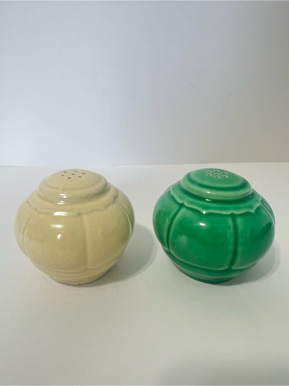 Vintage Homer Laughlin 1940’s Riviera Fiestaware Art Deco Salt Pepper Shakers